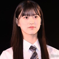 AKB48初“研究生センター”、クリスマスディズニーで美脚輝く「憧れのスタイル」「天使」と絶賛