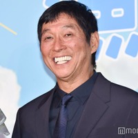 明石家さんま、“息子”二千翔さんの披露宴のスピーチ公開「あなたのお父さんから亡くなられる1週間くらい前に手紙を頂いて…」