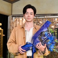 「もしもこの世が舞台なら、楽屋はどこにあるのだろう」菅田将暉(c)フジテレビ