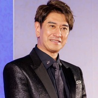 川崎麻世、右目負傷で全治2週間 衝撃ショット公開で注意喚起「後頭部までぶち抜かれたように頭が痛くなり」