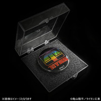 社章はケース付き！