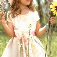 祖母が大好きな5歳の孫　誕生日に”お花のドレス”を作成⇒孫のまさかの反応に「思わず歓声」