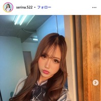 「今日好き」参加JK、太もも全開のショーパンコーデ「脚が真っ直ぐで綺麗」「肩出しが色っぽい」と絶賛の声