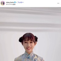 “日本一強いアナ”堀江聖夏、チャイナ服から雰囲気一変 ミニスカコーデに「破壊力すごい」「ドキドキする」の声