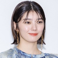 櫻坂46藤吉夏鈴「棒針編み挑戦中」ショット公開に反響「色合い完璧」「上手にできてる」