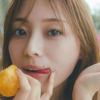 乃木坂46梅澤美波、キュートな舌ペロ姿披露 2nd写真集先行カット解禁＆パネル展テーマも決定【透明な覚悟】