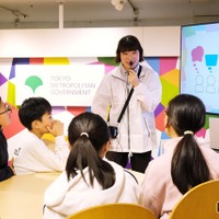 過去の経験を振り返る子供たち