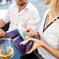 実は恥をかいています。「割り勘」のときにやっていたら今すぐ「やめてほしいこと」とは【2025年度ベスト記事セレクション】