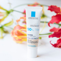 あの人気シリーズから、大人肌向けが新登場！ ラ ロッシュ ポゼ・ 1本3役の時短化粧下地が感動する