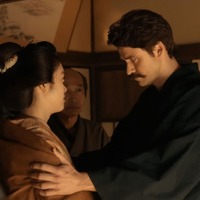 高石あかり、小日向文世、トミー・バストウ「ばけばけ」第94話（C）NHK