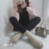 GUのパフニットで春を先取り。ピンク×ブラックで作る甘さを抑えた旬のカジュアル【40代の毎日コーデ】