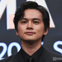 北村匠海、楽屋を使わない理由 本郷奏多が感銘受ける「明日からの現場の居方を改めようと思えた」【サバ缶、宇宙へ行く】