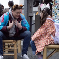 『レンタル・ファミリー』©2026 Searchlight Pictures. All Rights Reserved.