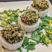 花粉がバンバン飛ぶ「雨水」の頃、春菊や三つ葉を食べたくなる「中医学的なワケ」