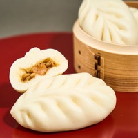 炭火焼きとりまん204円（税込220円）（提供写真）