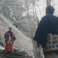 『脛擦りの森』© 『脛擦りの森』プロジェクト