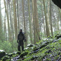 『脛擦りの森』© 『脛擦りの森』プロジェクト