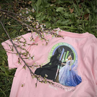 アクリルキーホルダー付 WICKEDコラボTシャツ (Q11125)