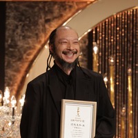 「８番出口」河内大和、“歩く男”で新人俳優賞「皆さんの中に僕がいることこそが最大の異変」二宮和也ら映画チームに感謝【第49回日本アカデミー賞】
