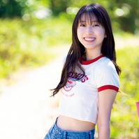 モー娘。牧野真莉愛、美ウエスト＆美脚披露「ヤンマガ」20回目表紙で抜群プロポーション見せる