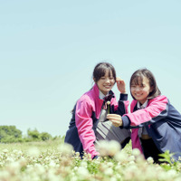 中島瑠菜“ゆかり”と大島美優“みみ”、正反対の雑草研究部員『ザッケン！』主要キャラ紹介映像