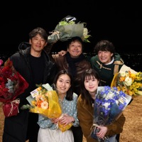 （後列左から）反町隆史、大森南朋、津田健次郎（前列左から）木竜麻生、福本莉子（C）フジテレビ