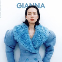 戸田恵梨香「GIANNA」表紙登場 春の訪れ体現