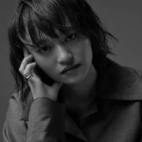 iri、新曲「力説」を配信開始｜デビュー10周年イヤーの活動にも注目