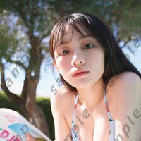 川崎桜／封入特典ポストカード（撮影／須江隆治）