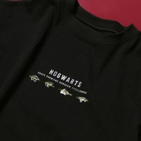 Tシャツ〈10：ブラック/The Great Hall〉