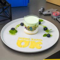＜OK（ウーズマ・カッパ）＞落ちこぼれケーキ　　税込1,390円「モンスターズ・インク」OH MY CAFE(C)Disney/Pixar