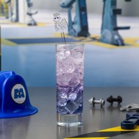 ＜ランドール＞ブルーティーソーダ　　税込990円「モンスターズ・インク」OH MY CAFE(C)Disney/Pixar