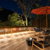 箱根湯本に新ホテル「HOTEL nehako」貸切風呂＆ドリンク飲み放題、A5和牛ディナーを満喫