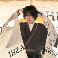 「風、薫る」Aぇ! group佐野晶哉が初登場でファン歓喜の声「一瞬なのに色気ダダ漏れ」「雰囲気すごい」【ネタバレあり】