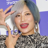 ぱーてぃーちゃん・信子、高校入学報告＆“早々に先生に注意された”入学式ショット公開「忙しいのにすごい」「何事にも全力で尊敬」と反響