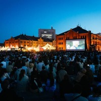 【2026年GW】日本最大級の野外シネマフェス「SEASIDE CINEMA」横浜で5月2日〜6日開催