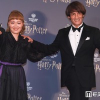 丸山桂里奈、本並健治（C）モデルプレス