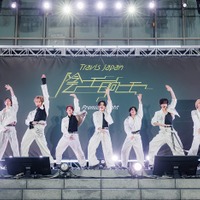 Travis Japan、歌舞伎町降臨＆強風切り裂く圧巻パフォーマンス 7人初CDシングルのリリイベで新曲含む5曲披露【陰ニモ日向ニモ】