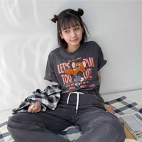アクリルキーホルダー付　トムとジェリーTシャツ　￥2,450（税込価格 ￥2,695)