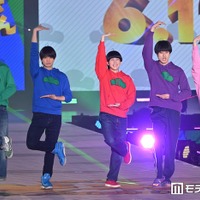 （左から）Aぇ! group、西村拓哉（C）モデルプレス