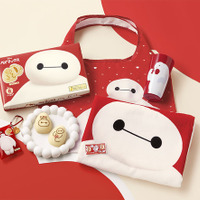 ベイマックス/アップルケーキとグッズ ©Disney