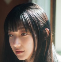 大園玲：撮影／ 細居幸次郎、スタイリング／優哉、ヘアメイク／田村直子、デザイン／松本麻実（GROSVENOR design.）