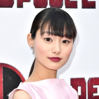 忽那汐里 Photo by Michael Loccisano/Getty Images