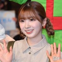 NiziUミイヒ、韓国の街中散歩ショット公開「ビジュ強すぎ」「遭遇したい」の声