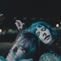 『青い世界の扉が開くとき』