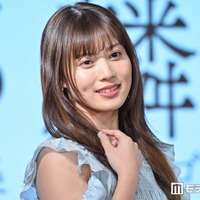 元AKB48メンバー、ミニスカベージュ衣装で美脚披露「春らしくて素敵」「スタイル抜群」の声
