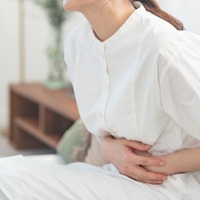 「気のせいじゃなくて、元気になってきたかも」過敏性腸症候群が3つのツボで改善⁉松尾芭蕉も愛用したツボとは【現代の科学で裏付け！】