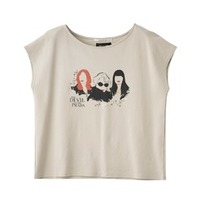 『プラダを着た悪魔』Stola.別注Tシャツ© 2025 20th Century Studios.