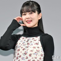 「ラブライブ！」AiScReam声優・大西亜玖璃、美脚際立つミニスカ姿にファン悶絶「赤×黒が最強」「髪型も新鮮で可愛い」