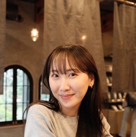 元AKB48仁藤萌乃、結婚発表 夫との密着ショット＆ウエディングドレス姿公開「一緒にいると安心できる大切な存在」
